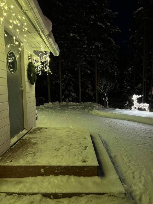 Arctic Circle Guesthouse Рованиеми Экстерьер фото